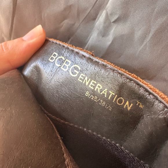 Vintage y2k BCBGeneration Brown Suede Kitten Stacked Heel Knee Boots Sz 8.5 - Picture 8 of 8